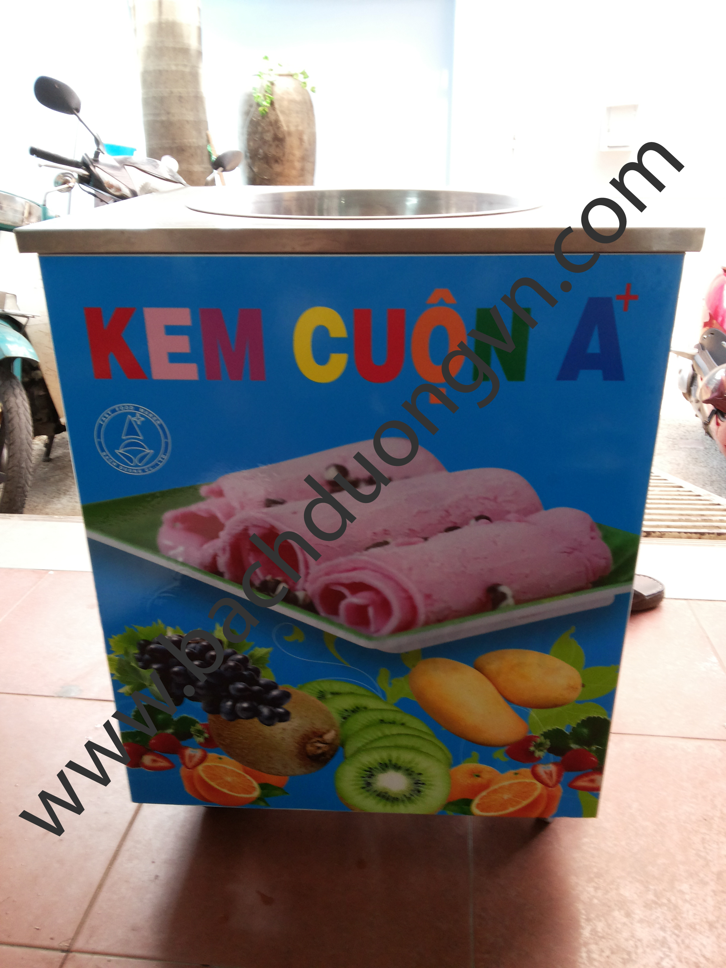 Máy làm kem cuộn
