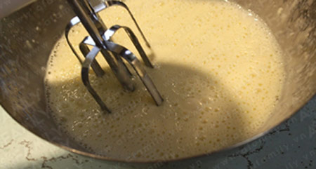 hướng dẫn làm kem dùa ngay tại nhà